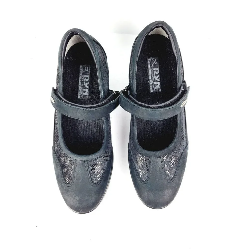 Ryn Women's Cindy Mary‎ Jane Walking Shoe - Size 8